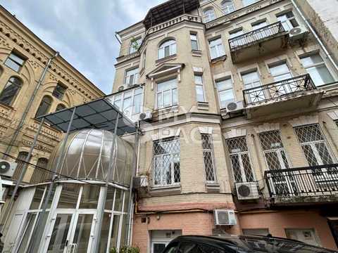 комерційна за адресою Шота Руставелі вул., 15