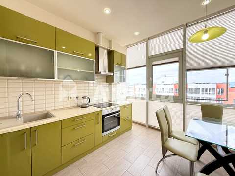 квартира за адресою Перлинна вул., 3