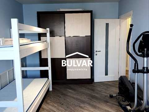 квартира за адресою Амосова вул. (Корчагінців), 32