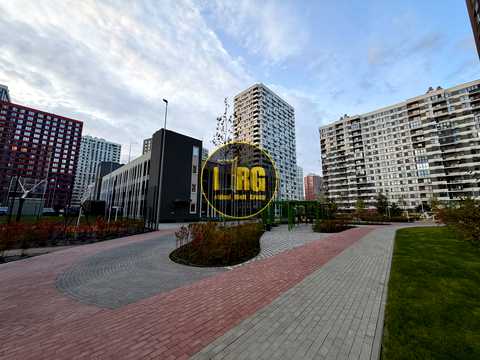 квартира за адресою Олександра Олеся вул., 17-А