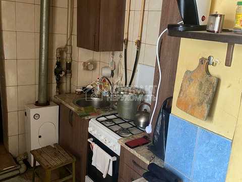 будинок за адресою смт. Високий, Украінська вул., 48