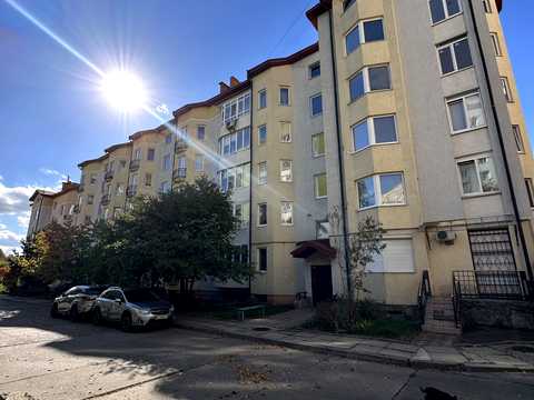 квартира за адресою Кирила Трильовського вул., 27