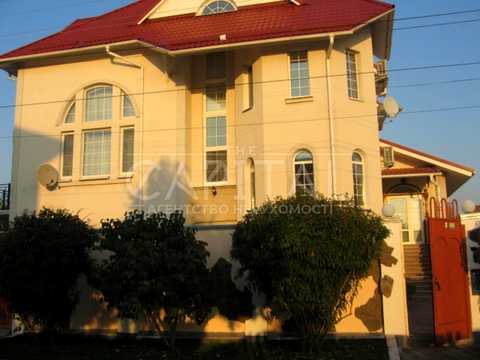 дом по адресу Каштанова ул., 1