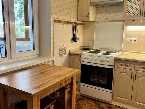 квартира по адресу Чернобыльская ул., 21