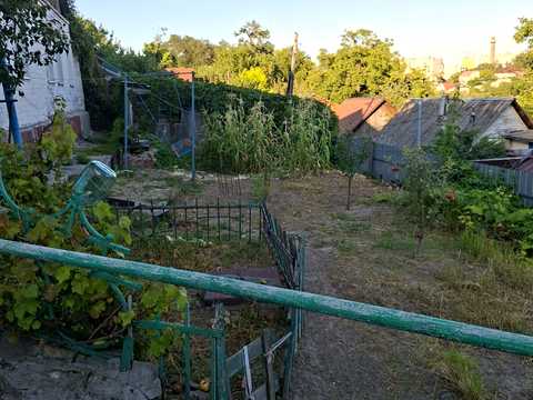 будинок за адресою Петра Олійника вул. (Валентина Ларіонова), 65