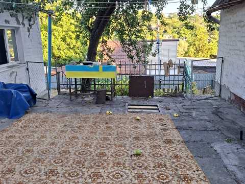 будинок за адресою Петра Олійника вул. (Валентина Ларіонова), 65