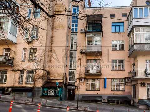 комерційна за адресою Костельна вул., 6