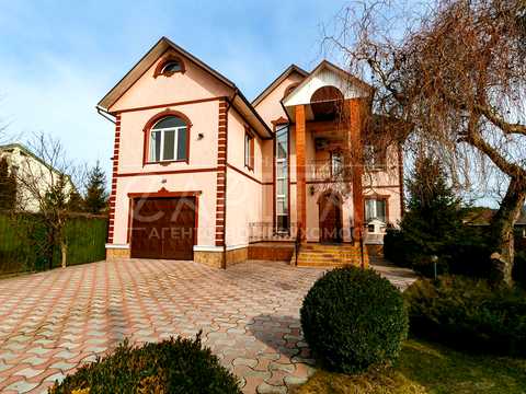 будинок за адресою Весняна вул., 1