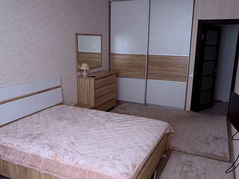 квартира по адресу Будівельників ул., 4