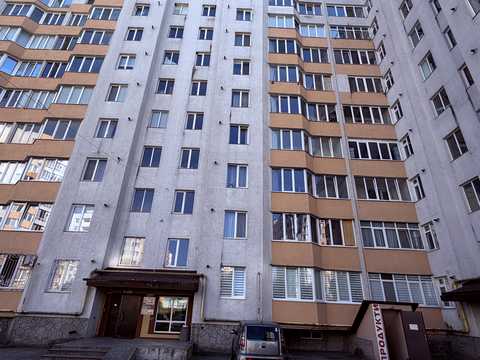 квартира по адресу Будівельників ул., 4