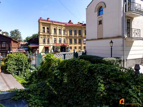 квартира за адресою Андріївський узвіз, 30