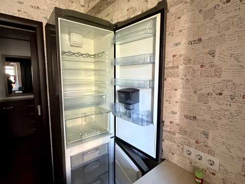 квартира за адресою Євгена Коновальця вул. (Щорса), 35