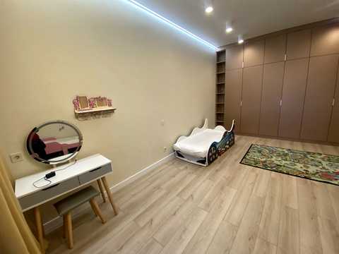 квартира за адресою Василя Тютюнника вул. (Анрі Барбюса), 37/1