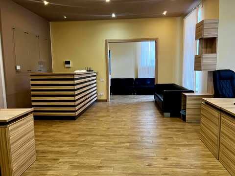 коммерческая по адресу Весняна ул. (Городок), 33