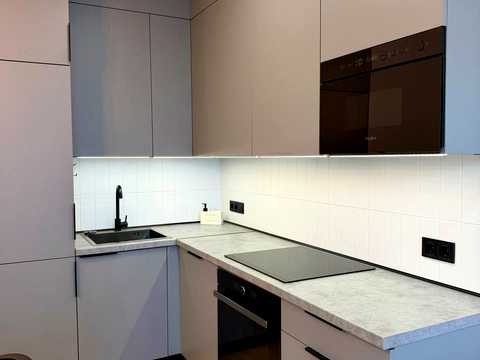 квартира за адресою Салютна вул., 2к1