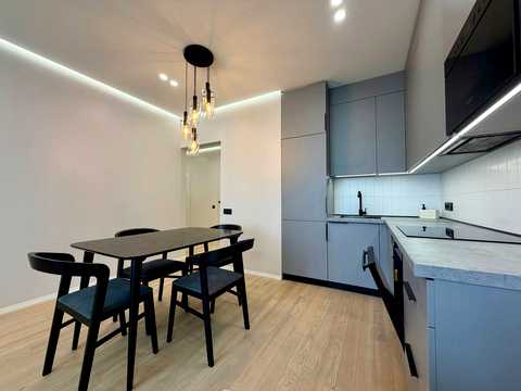 квартира за адресою Салютна вул., 2к1