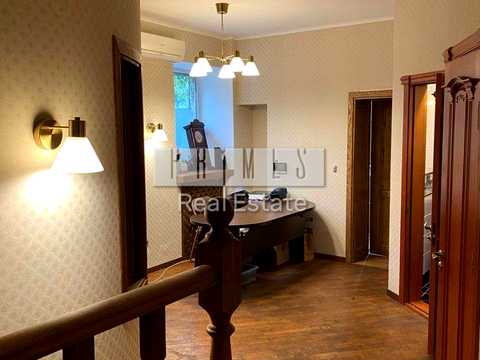 комерційна за адресою Михайла Грушевського вул., 28/2