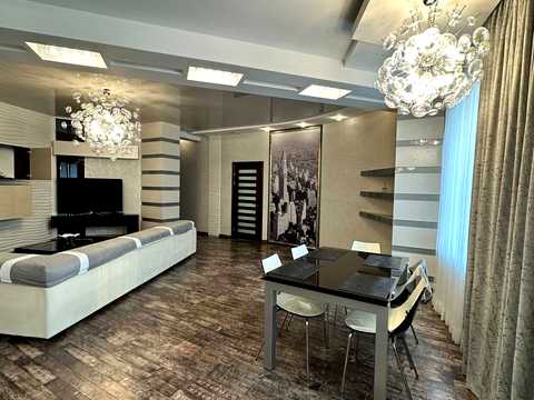 квартира за адресою Літературна вул., 1а