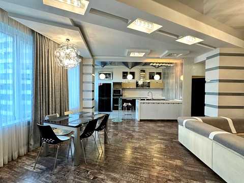 квартира за адресою Літературна вул., 1а