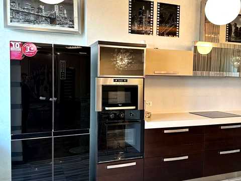 квартира за адресою Літературна вул., 1а