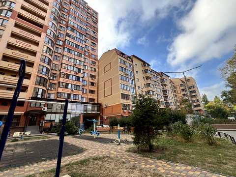 квартира за адресою Незалежності вул. (Армійська), 8г