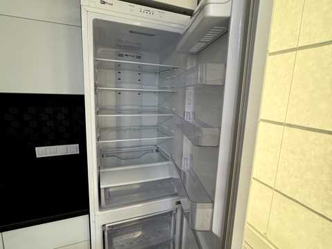 квартира за адресою Анни Ахматової вул., 34
