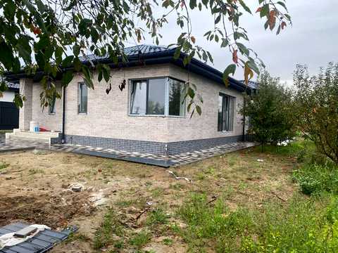 будинок за адресою с. Путрівка, Будівельна