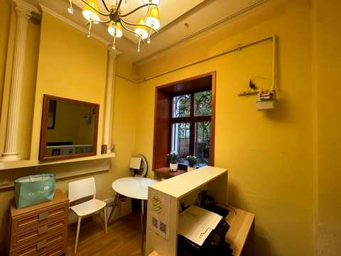комерційна за адресою Юрія Федьковича вул., 30