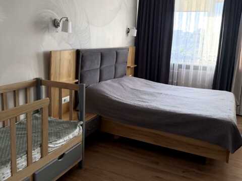 квартира по адресу Комаровская ул., 4