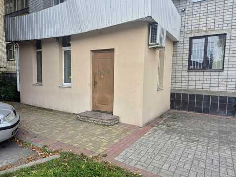 комерційна за адресою Майора Пугача вул. (Ватутіна), 3