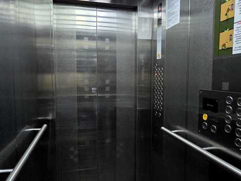 квартира за адресою Євгена Коновальця вул. (Щорса), 36-В