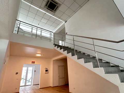 коммерческая по адресу Подільська ул., 12