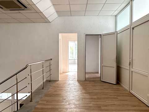 коммерческая по адресу Подільська ул., 12
