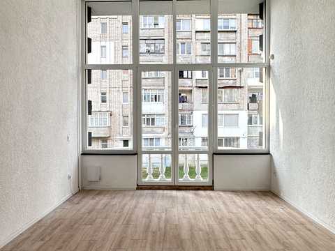 коммерческая по адресу Подільська ул., 12