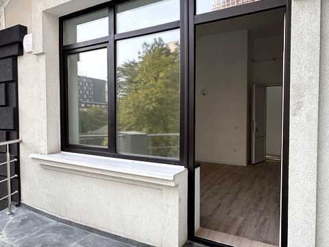 коммерческая по адресу Подільська ул., 12