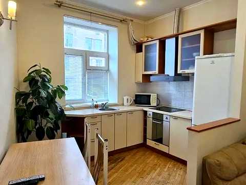 квартира за адресою Бориса Грінченка вул., 4