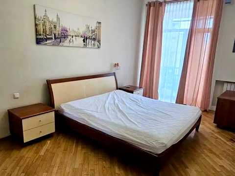 квартира за адресою Бориса Грінченка вул., 4