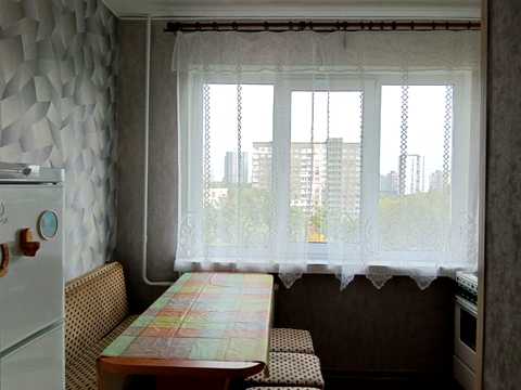 квартира за адресою Композитора Лятошинського вул., 8