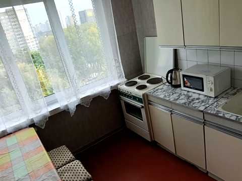 квартира за адресою Композитора Лятошинського вул., 8