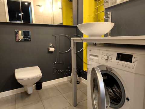 квартира за адресою Регенераторна вул., 4 к6