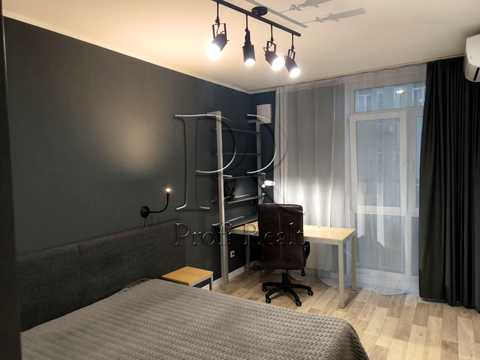 квартира за адресою Регенераторна вул., 4 к6