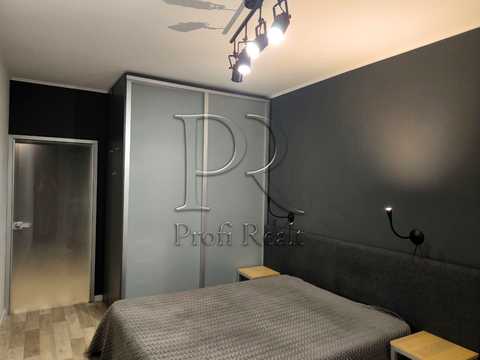 квартира за адресою Регенераторна вул., 4 к6