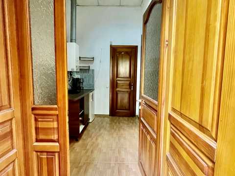 квартира за адресою Кіри Муратової вул. (Льва Толстого), 4