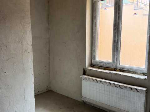 коммерческая по адресу Яблоневая ул., (вул. Радісна, 3)