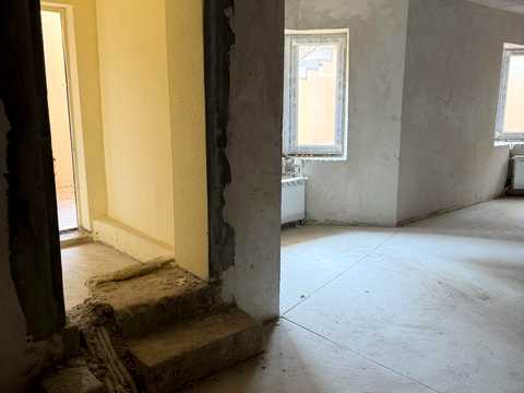 коммерческая по адресу Яблоневая ул., (вул. Радісна, 3)
