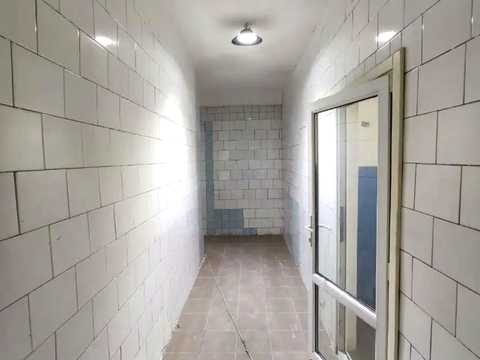 комерційна за адресою Центральна, 16