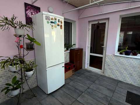будинок за адресою Азовсталі вул., 42/2