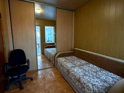 будинок за адресою Азовсталі вул., 42/2