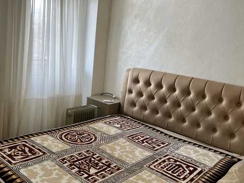 кімната за адресою Берегова вул., 1