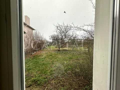 участок по адресу Леся Курбаса просп., 67а